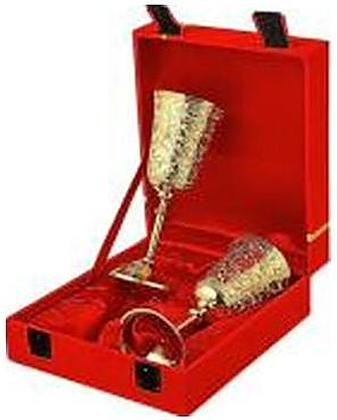 Brass tulip wine glass set in a red velvet gift box, catalogue code BR-007